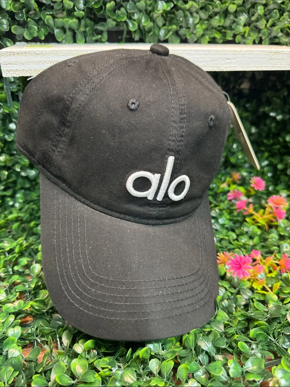 ALO Yoga Classic Black Embroidered Baseball Cap